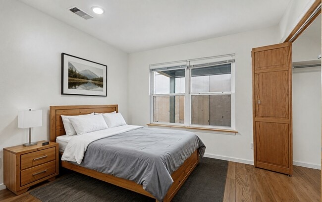 Building Photo - 4530 Stanford Ct