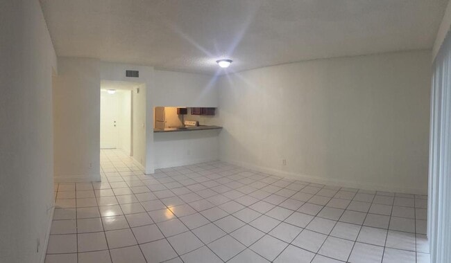 Primary Photo - 11501 NW 44th St