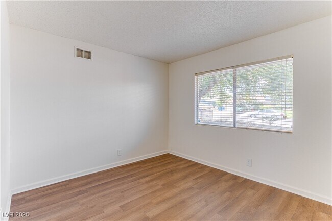Building Photo - 4605 Cinderella Ln
