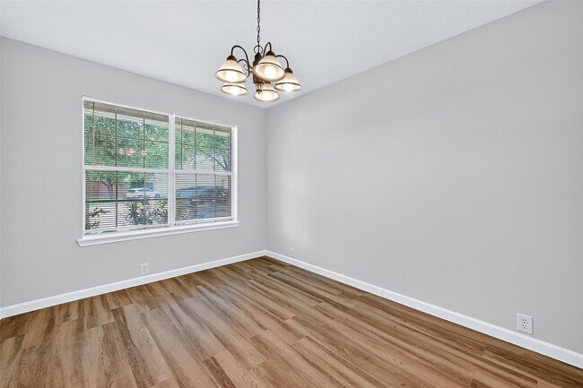 Building Photo - 14934 Sugar Falls Ct