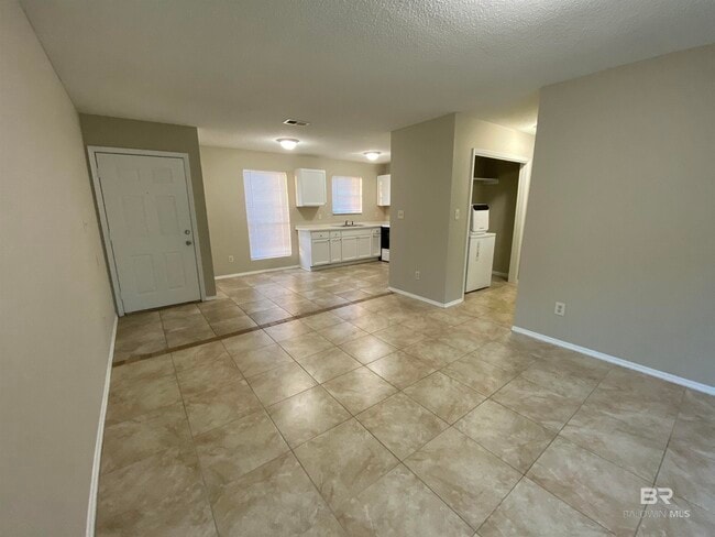 Building Photo - 6394 Schoel Ln