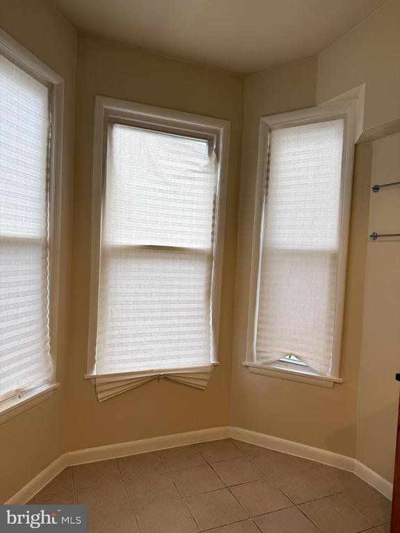 Building Photo - 2005 Madison Ave