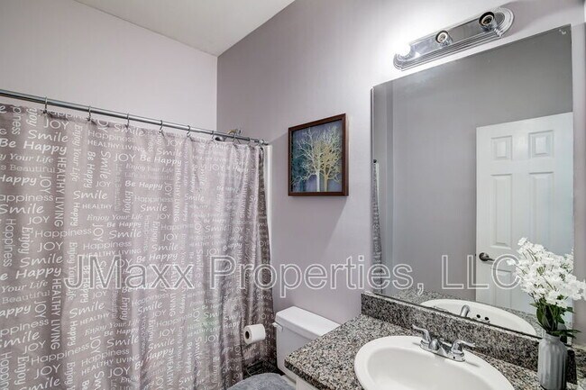 Building Photo - 4021 Melvin Dr SW