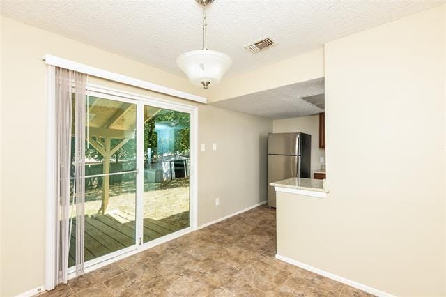 Building Photo - 6407 Woods Edge Dr