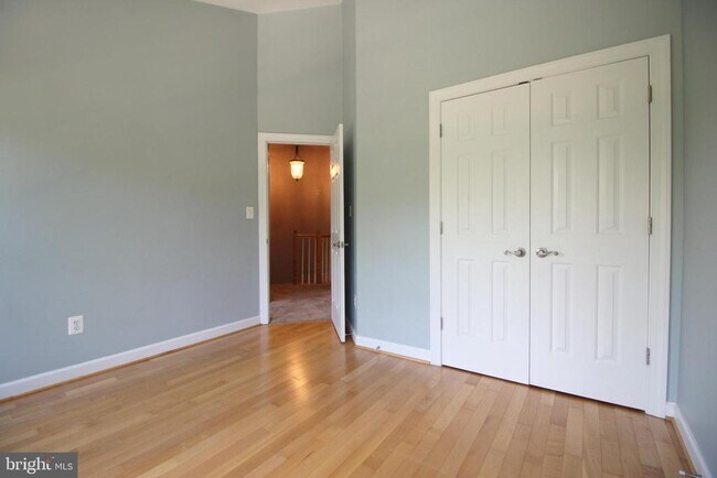 Building Photo - 3800 Elmwood Towne Way