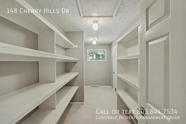 Building Photo - 148 Cherry Hills Dr