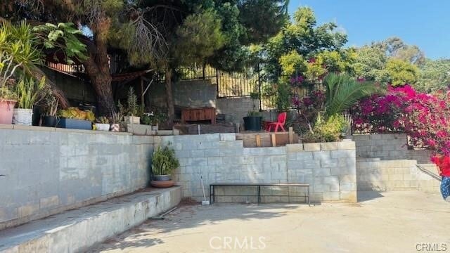 Building Photo - 2239 Parkside Ave