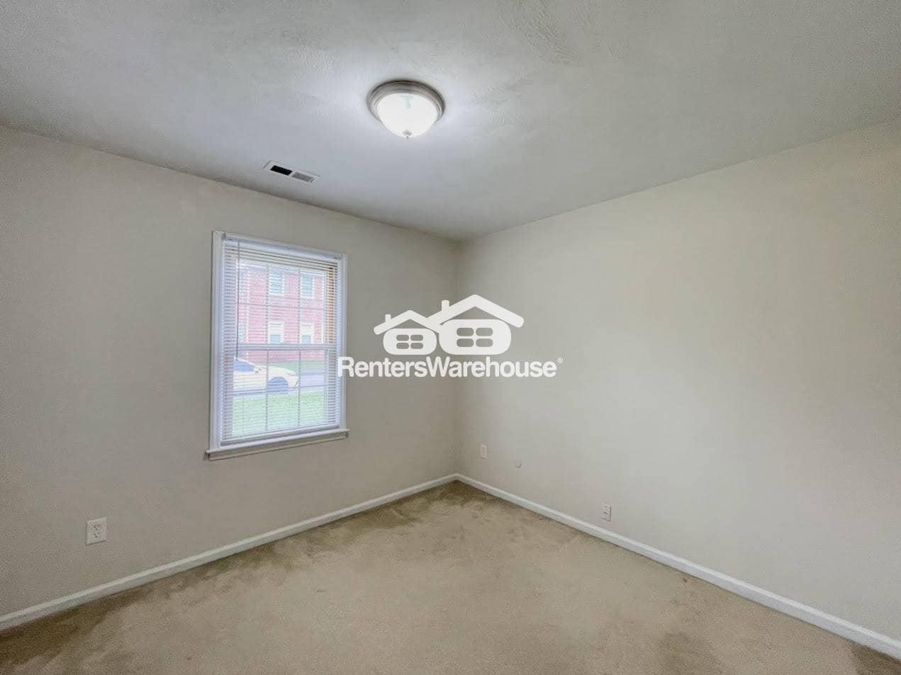 Building Photo - 1074 Bland St