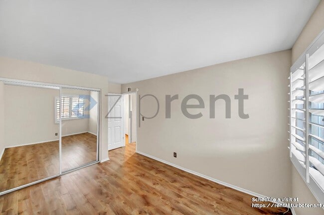 Building Photo - 25832 Browning Pl