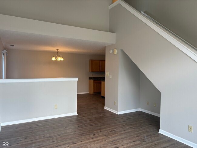 Building Photo - 6682 Dunsdin Dr