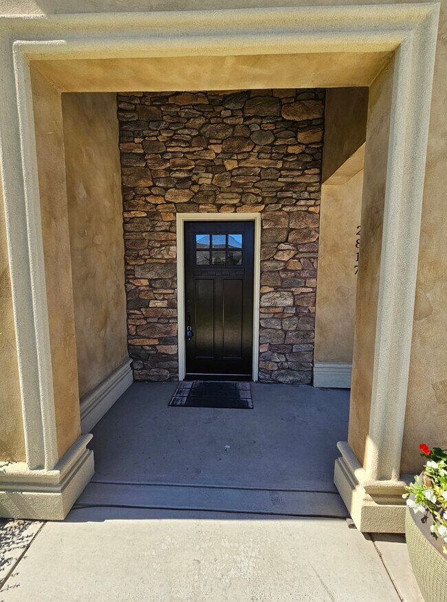 Building Photo - 2817 Tuscanna Dr