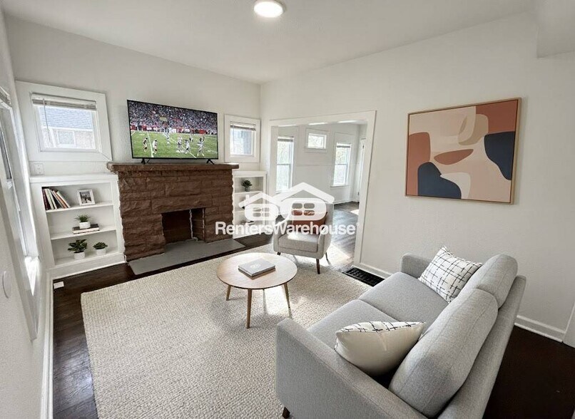 Building Photo - 4434 Park Ave