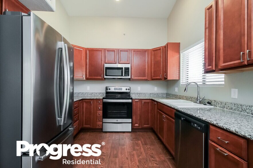 Building Photo - 44 E Coral Bean Dr
