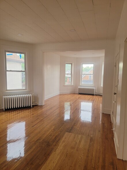 Combo living room and dining room - 1905 N Pulaski Rd