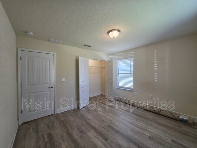 Building Photo - 4411 Fiske St