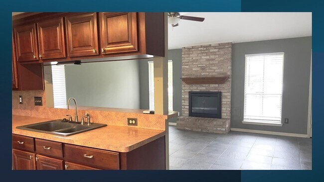 Building Photo - 439 Woodrail Dr
