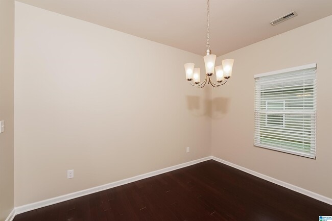 Building Photo - 5060 Bella Ct