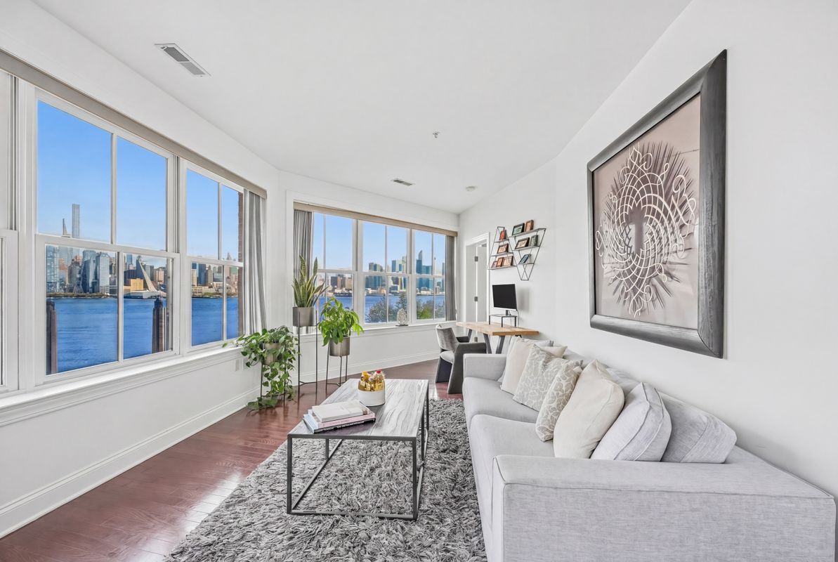 Building Photo - 22 Ave at Port Imperial