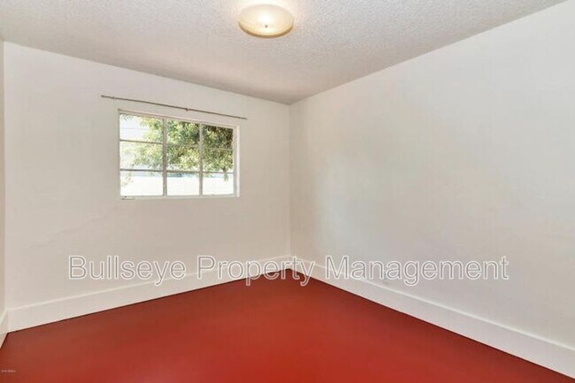 Building Photo - 2917 N 19th Ave