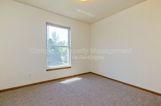 Building Photo - 10939 64th Ave