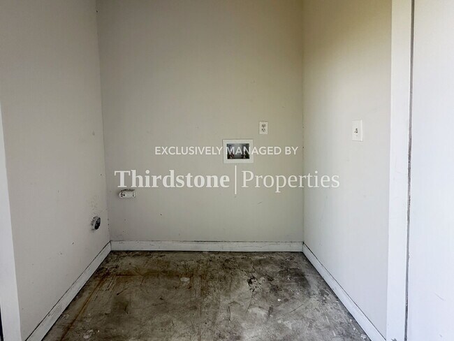 Building Photo - 5143 Indian Lakes Ct