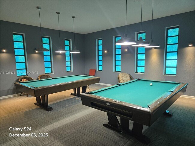 Building Photo - 5181 W Oakland Park Blvd