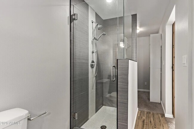 Building Photo - 3710 E Altadena Ave