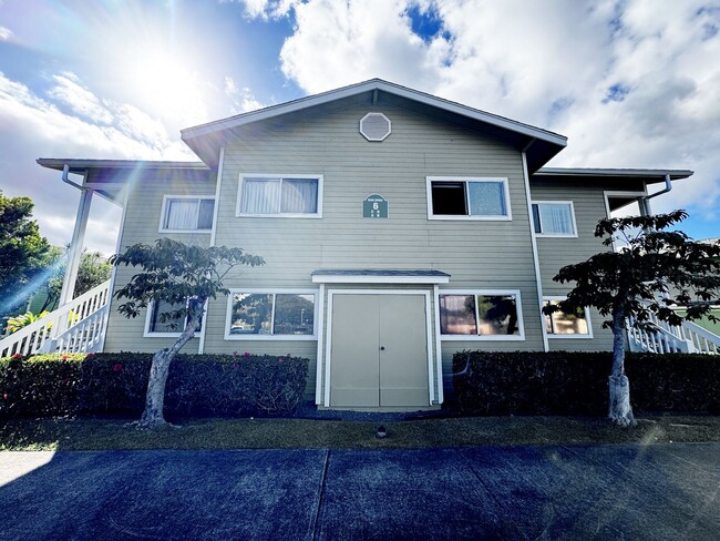 Building Photo - Centrally Located Mililani Townhome with 2...