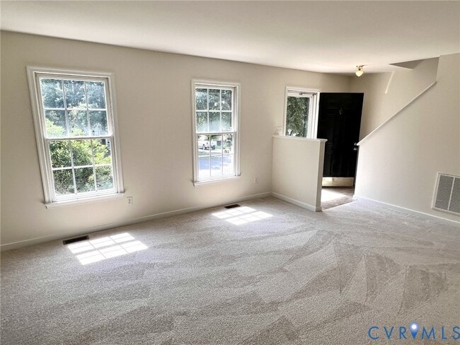 Building Photo - 5633 Lake Sharon Dr