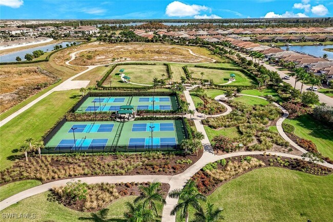 Building Photo - 11811 Venetian Lagoon Dr