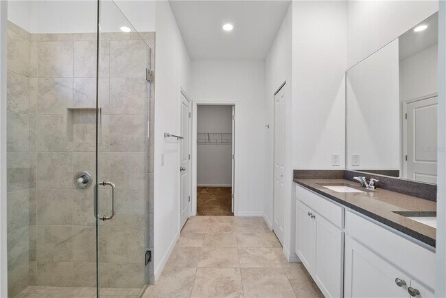 Building Photo - 16369 Palmetto St