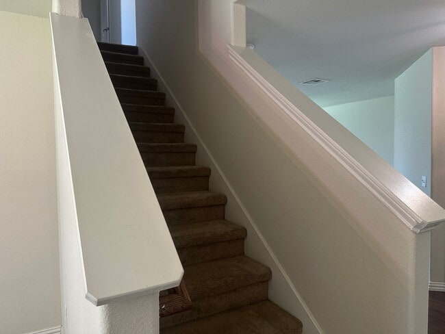 Building Photo - 3 Bed 2 Bath in Austin Tx