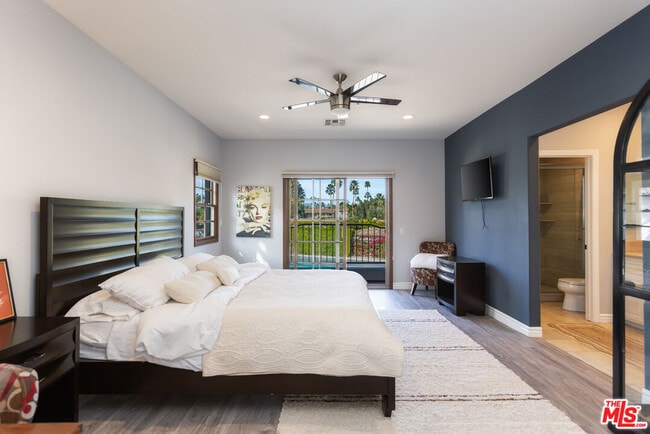 Building Photo - 546 N Indian Canyon Dr