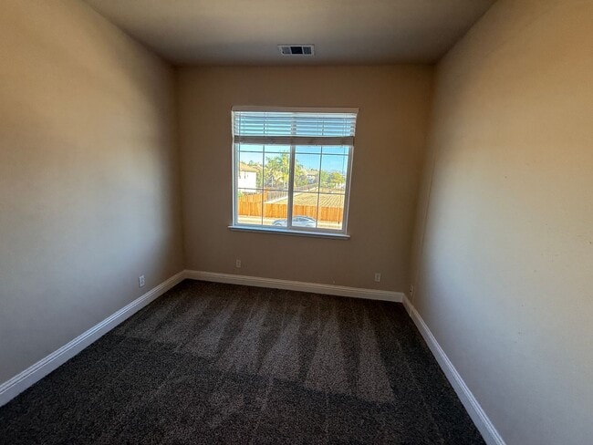 Building Photo - $4795 - Beautiful 5 Bedroom 3 Bath Home wi...