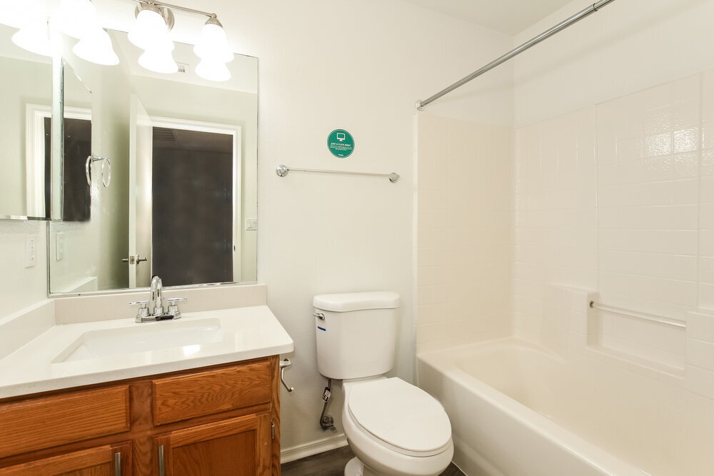 Building Photo - 17461 N 14th St