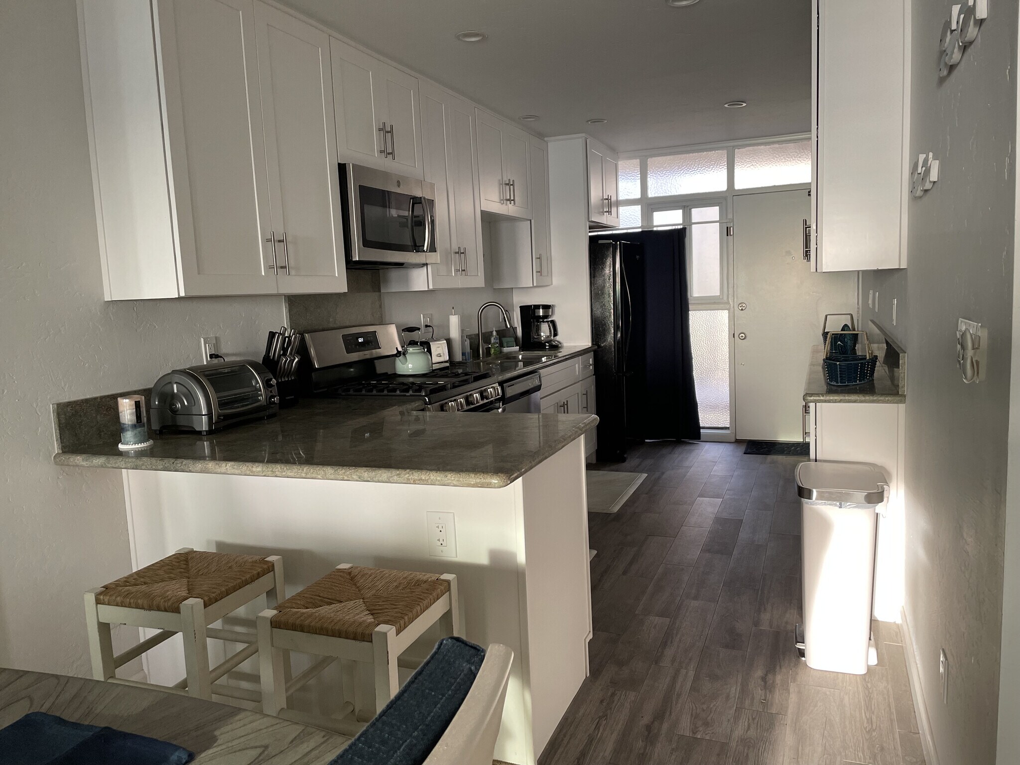 Building Photo - 3755 Ocean Front Walk