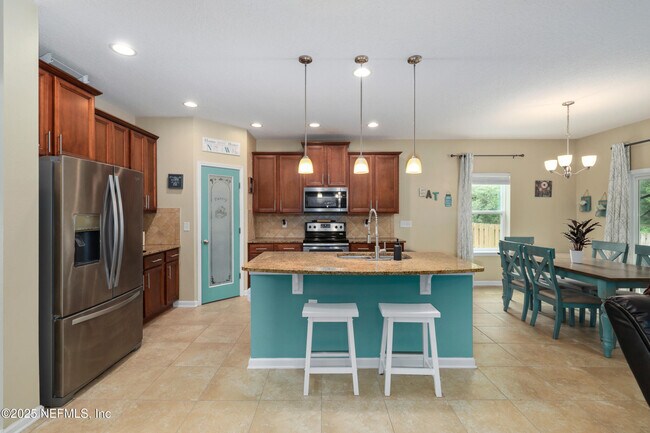 Building Photo - 274 Colorado Springs Way