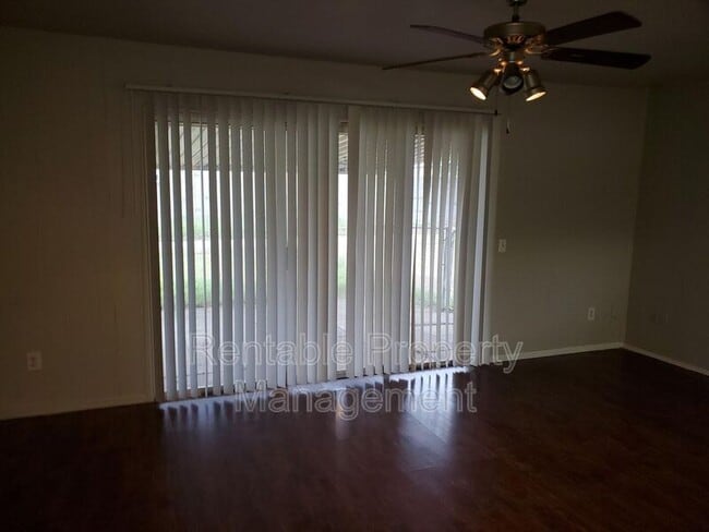 Building Photo - 3017 Abston Dr