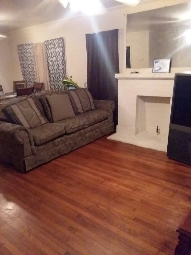 Building Photo - 1006 S 2nd St