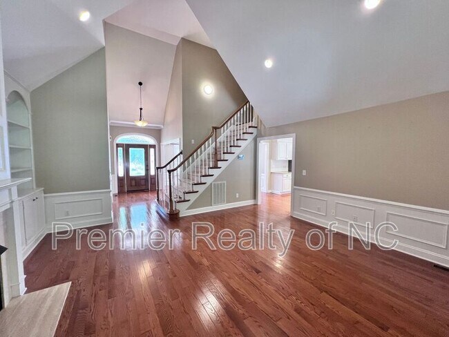 Building Photo - 4445 Clarksburg Rd