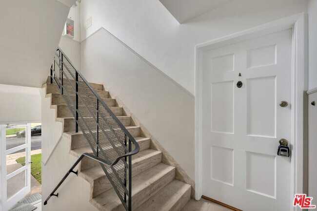 Building Photo - 4086 Abourne Rd