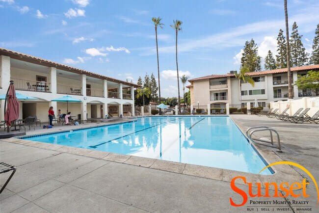 Building Photo - 5999 Rancho Mission Rd