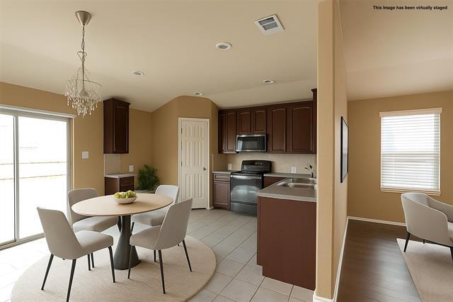 Building Photo - 590 Arthur Dr