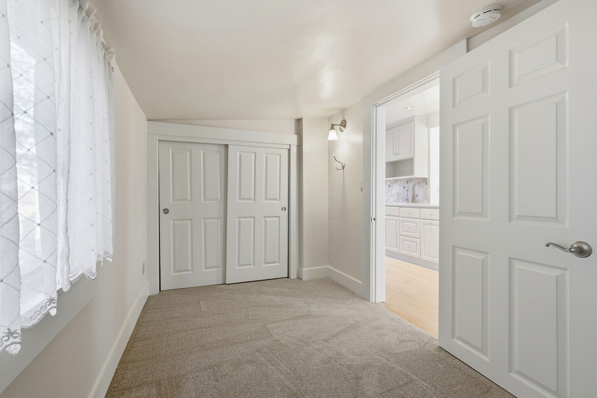 Building Photo - 603 Poplar Ave