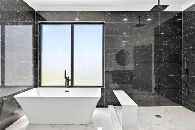 Building Photo - 150 Rocky Rdg Wy