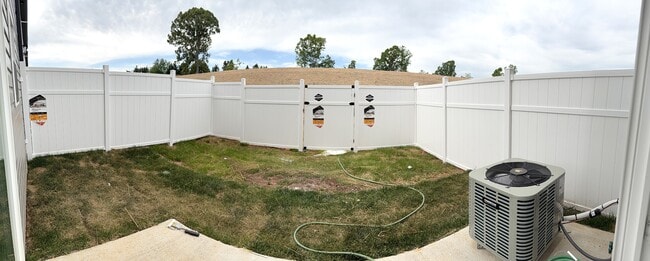 Building Photo - 1 Melissa Ln