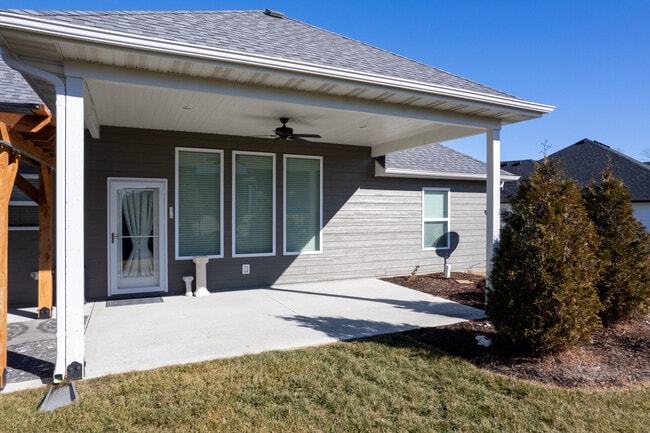 Building Photo - 4914 Glide Cv