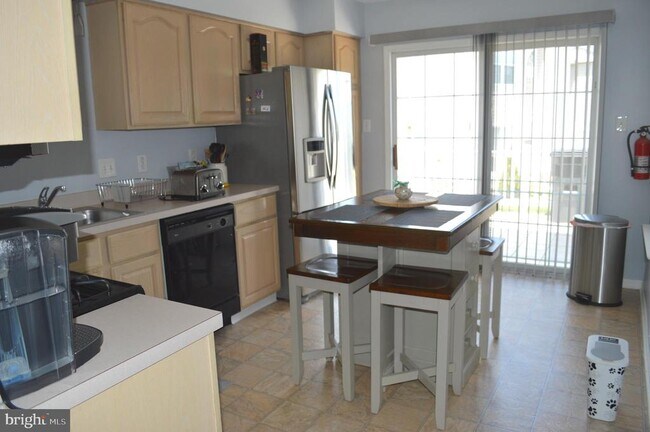 Building Photo - 23 Sawgrass Ct