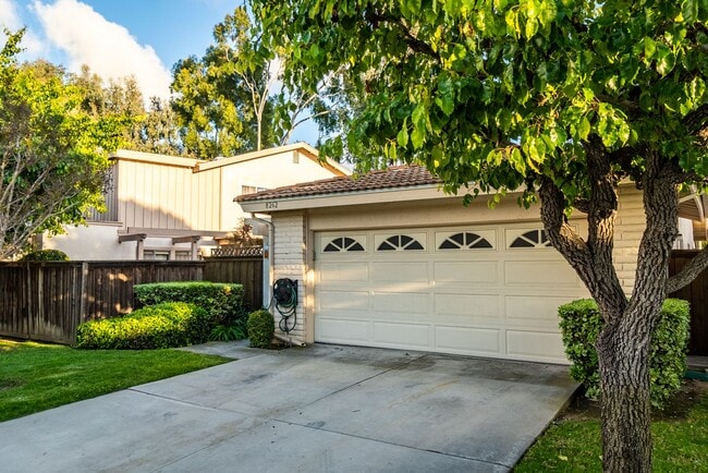 Building Photo - Charming 3 bedroom, 2 bathroom home in Hun...