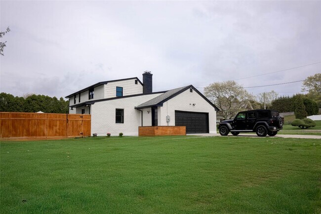 Building Photo - 17 Underhill Dr